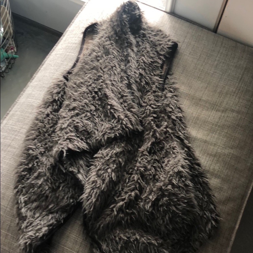 Fur vest